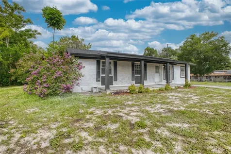 102 Amigos Road Debary FL 32713