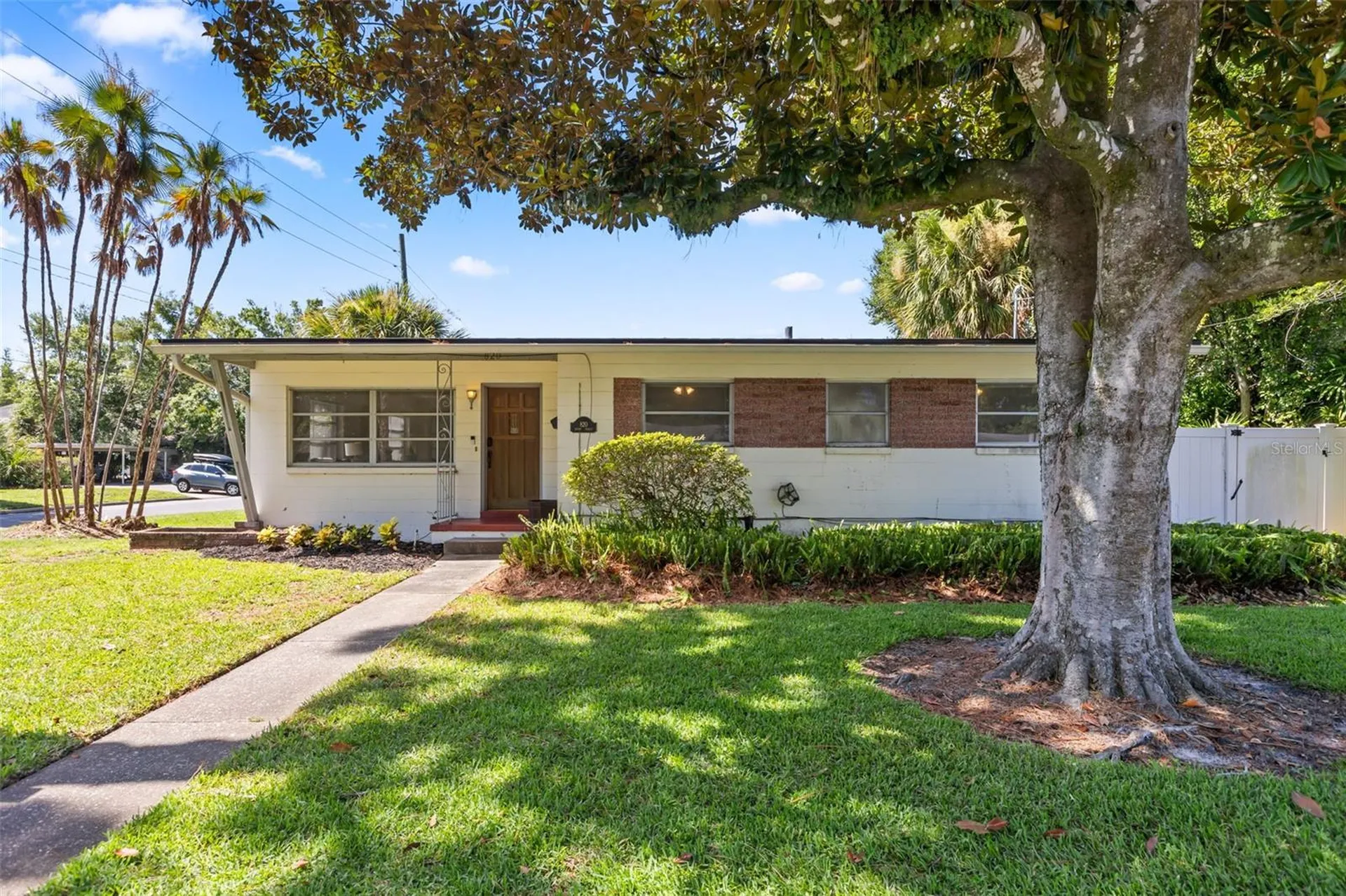 820 Rugby Street Orlando FL 32804