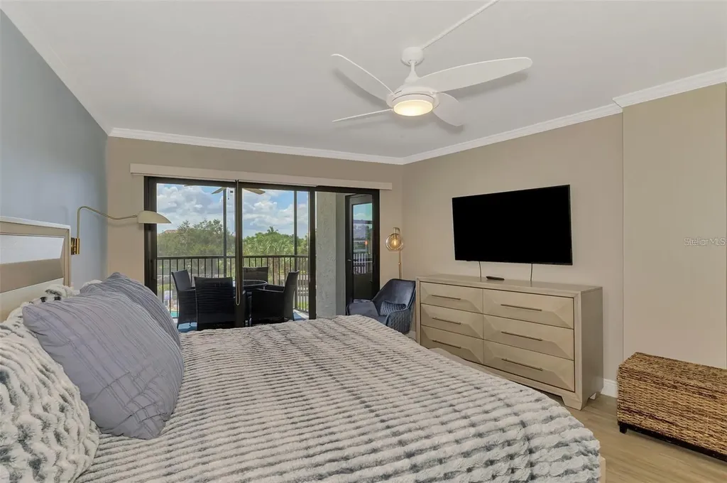 5855 Midnight Pass Road Sarasota FL 34242