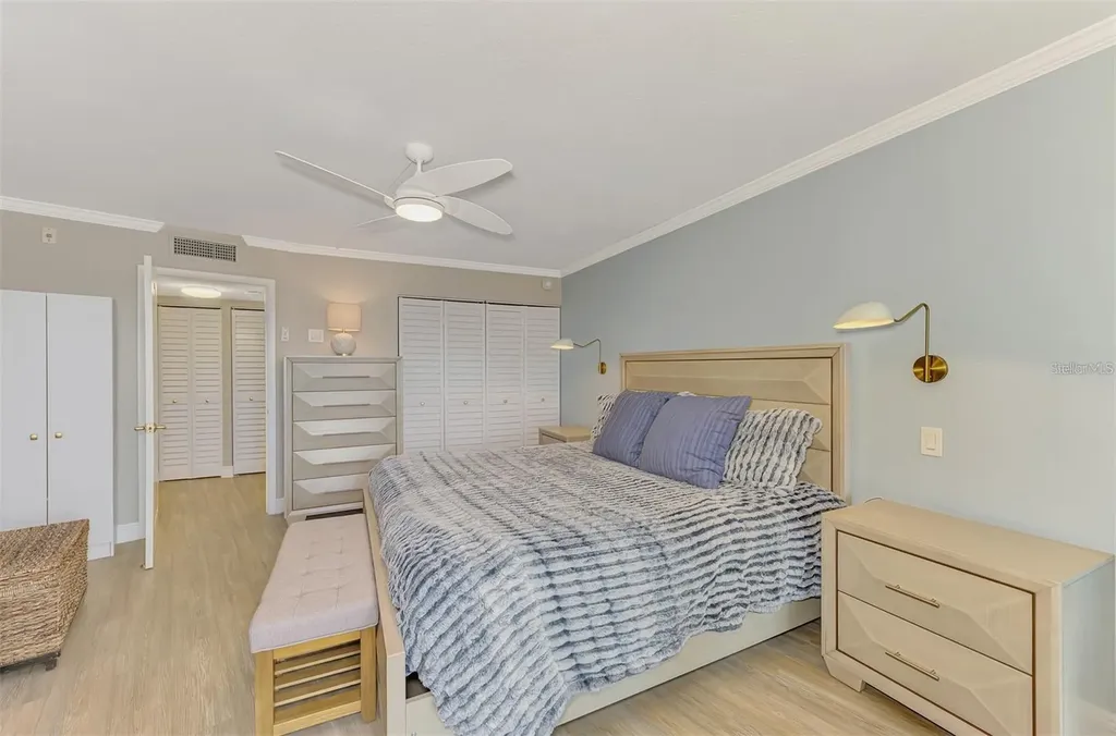 5855 Midnight Pass Road Sarasota FL 34242