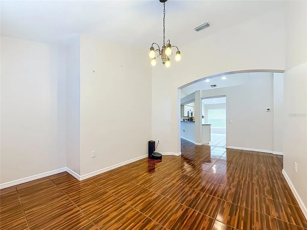 607 Sunset Beach Court Valrico FL 33594