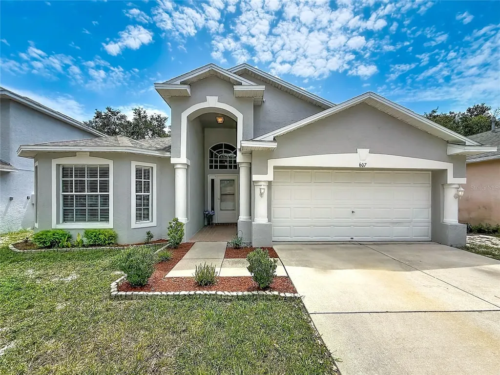 607 Sunset Beach Court Valrico FL 33594