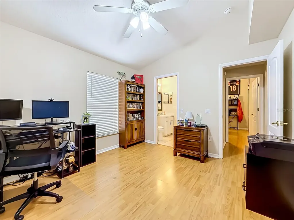 607 Sunset Beach Court Valrico FL 33594