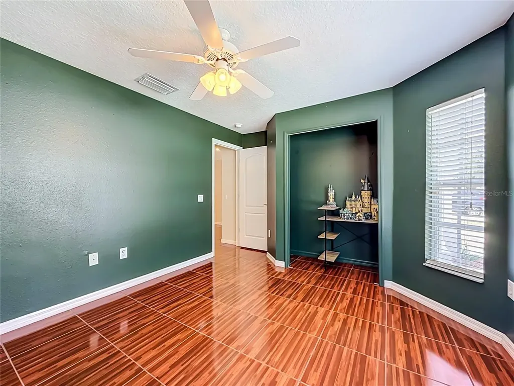 607 Sunset Beach Court Valrico FL 33594