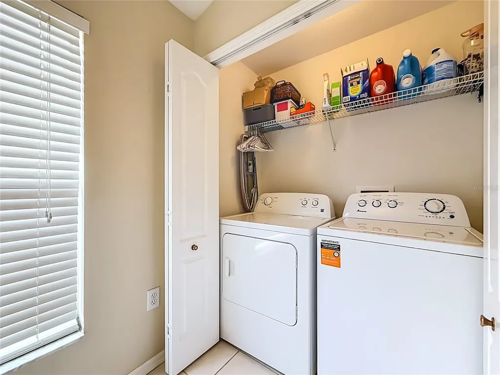 607 Sunset Beach Court Valrico FL 33594