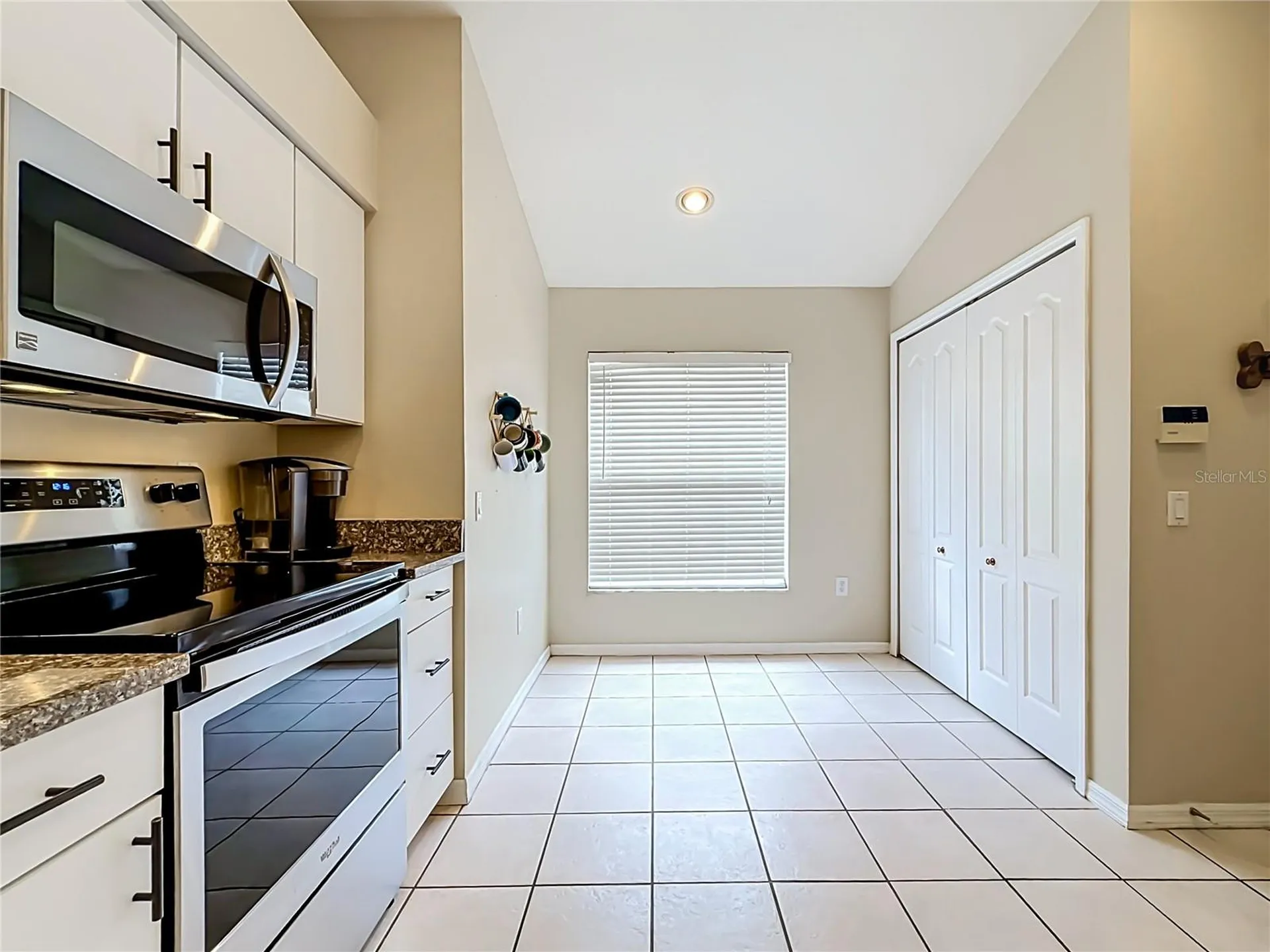 607 Sunset Beach Court Valrico FL 33594