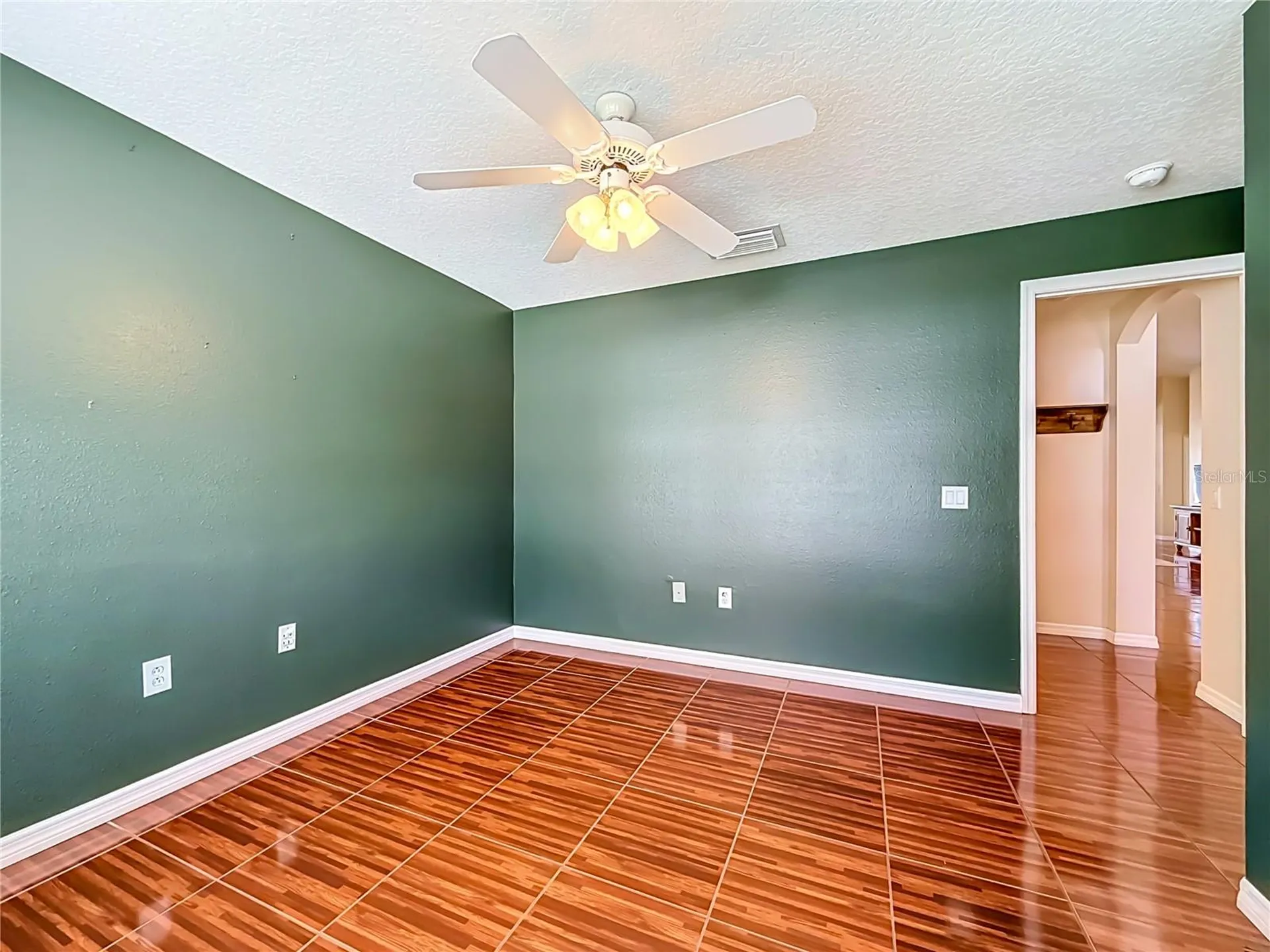 607 Sunset Beach Court Valrico FL 33594