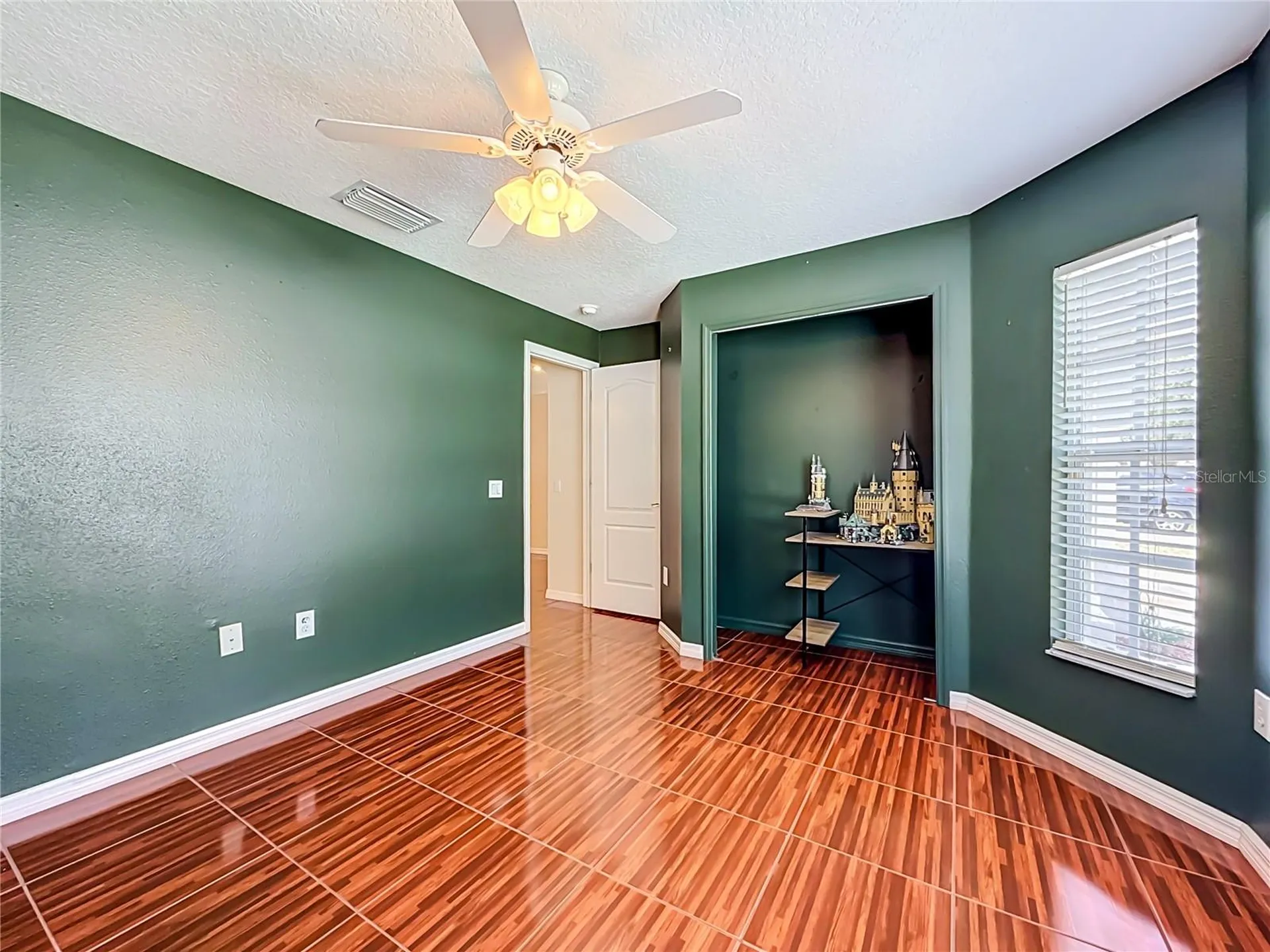 607 Sunset Beach Court Valrico FL 33594