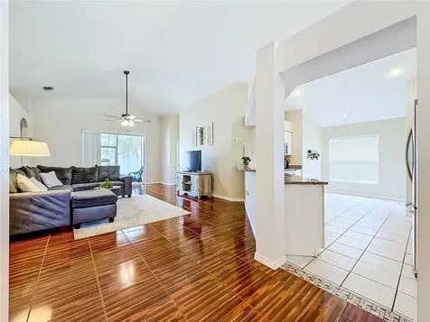 607 Sunset Beach Court Valrico FL 33594