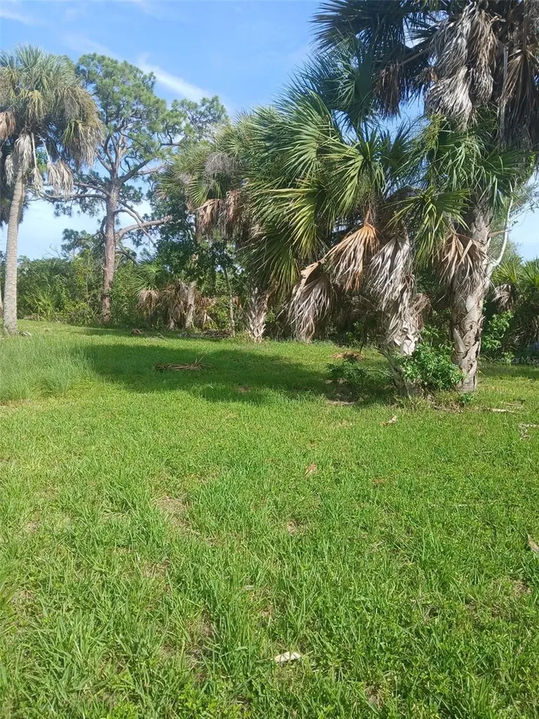 Hilolo Lane Venice FL 34293