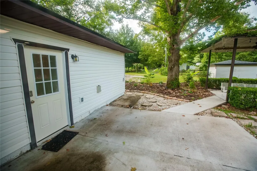 25518 NW County Road 241 Alachua FL 32615