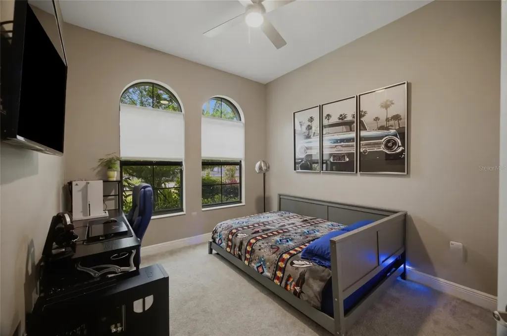 2516 W Curtis Street Tampa FL 33614