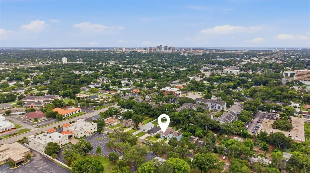 2516 W Curtis Street Tampa FL 33614