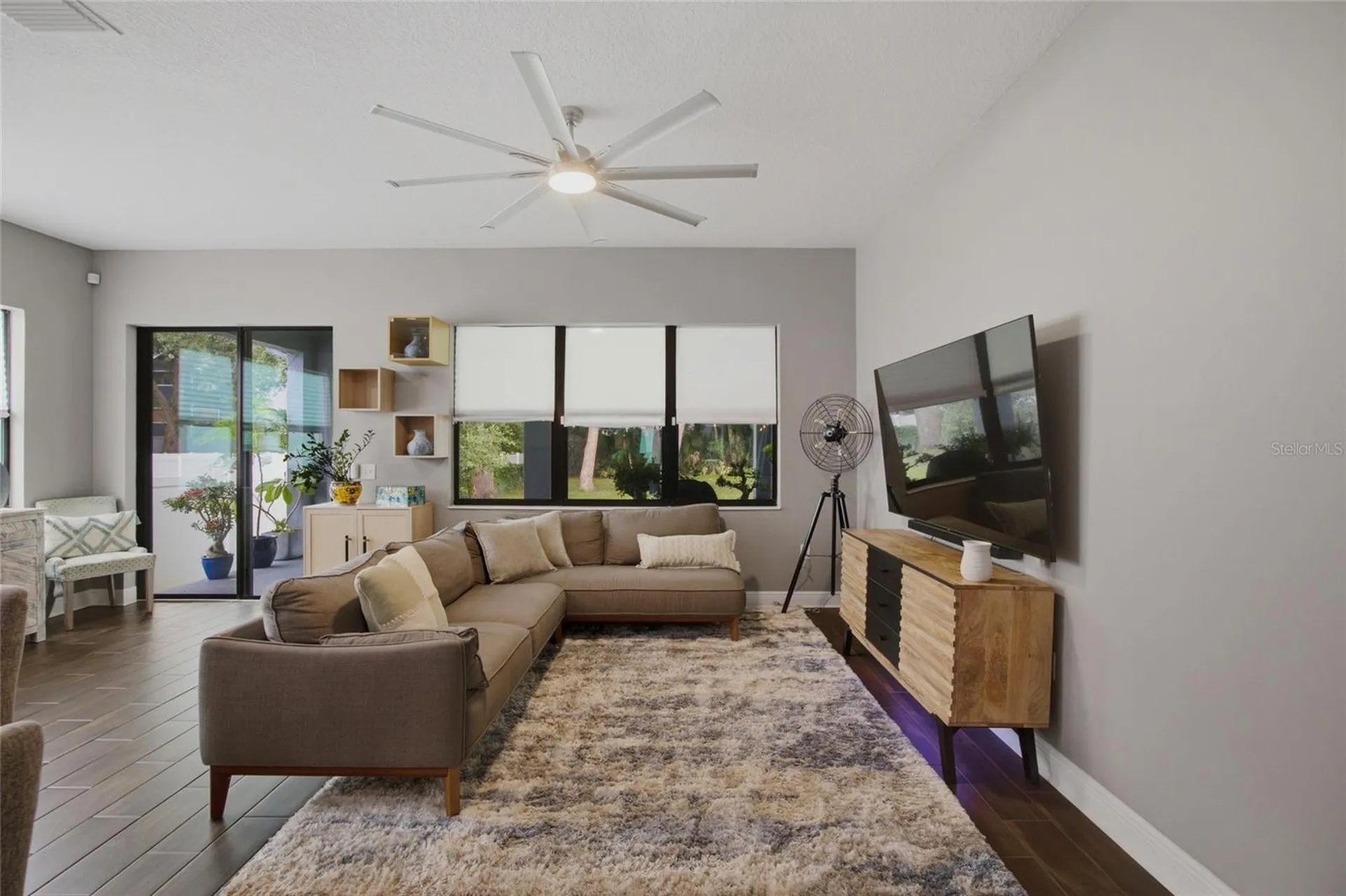 2516 W Curtis Street Tampa FL 33614
