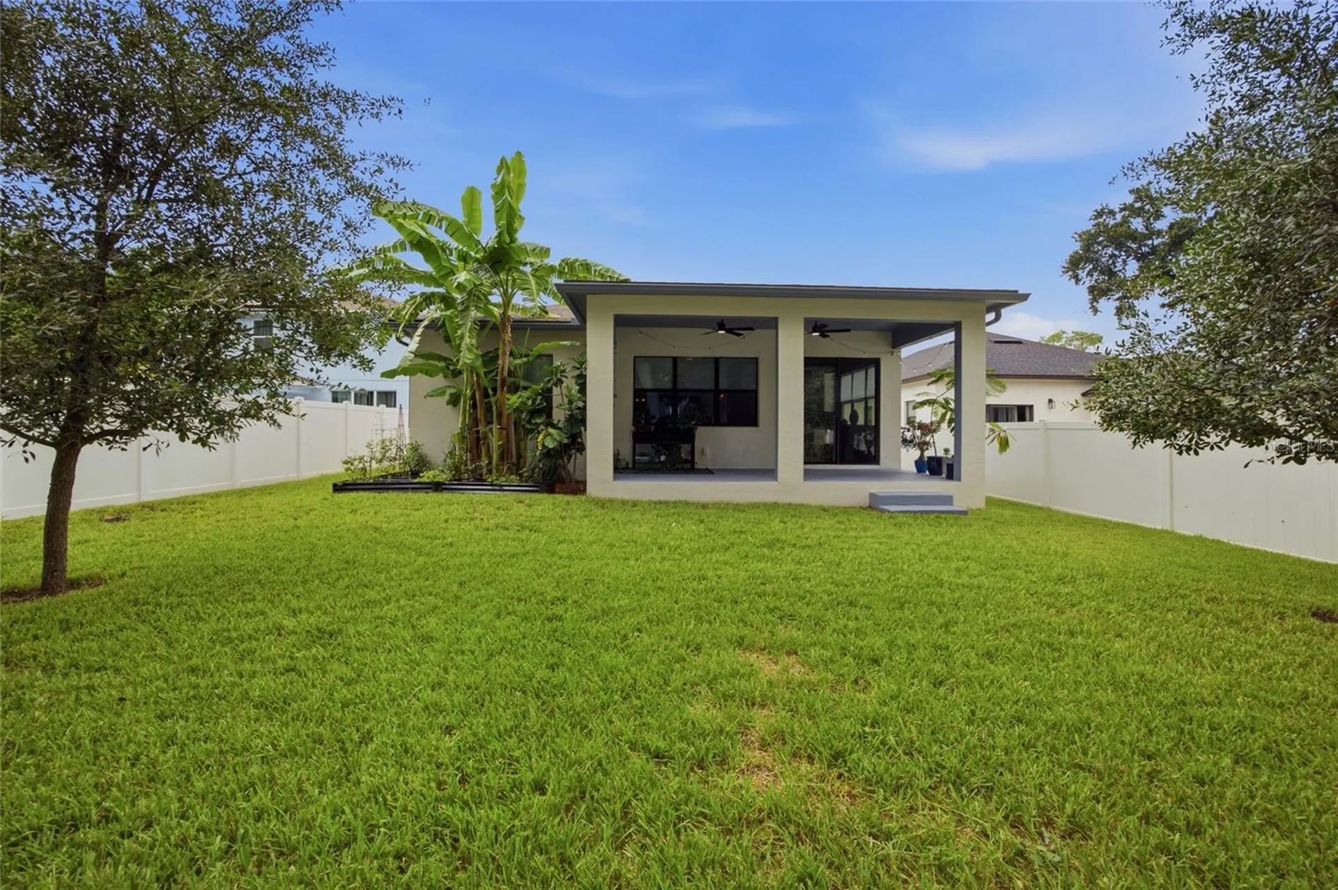 2516 W Curtis Street Tampa FL 33614