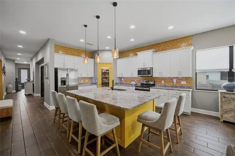2516 W Curtis Street Tampa FL 33614