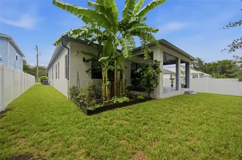 2516 W Curtis Street Tampa FL 33614