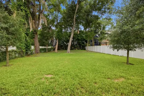 2516 W Curtis Street Tampa FL 33614