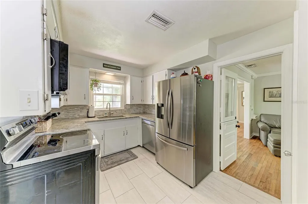 405 20th Street W Bradenton FL 34205