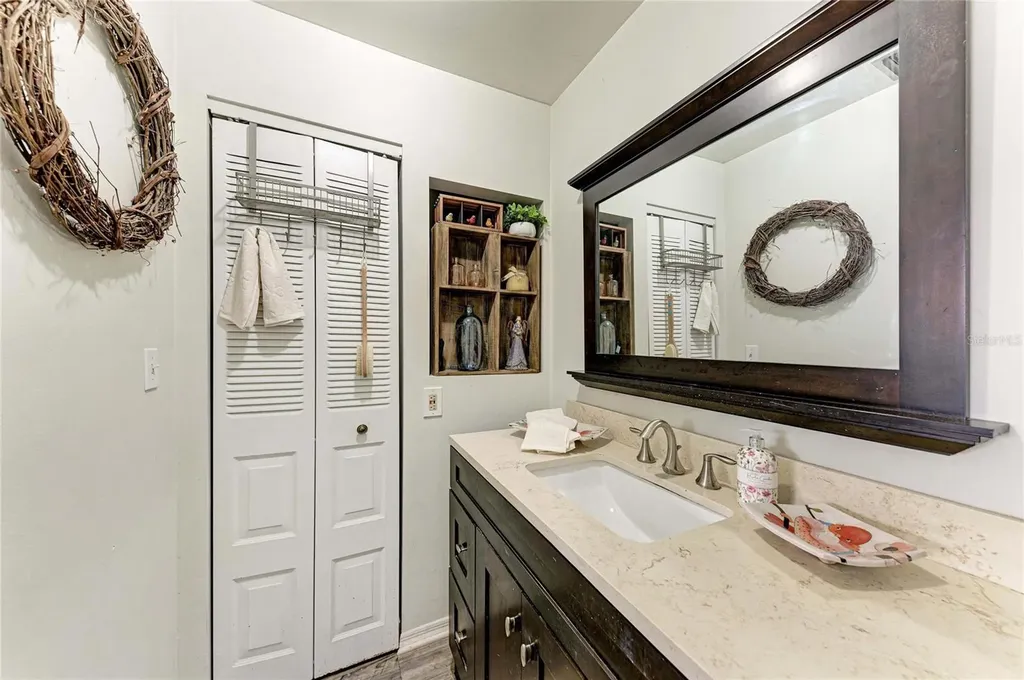 405 20th Street W Bradenton FL 34205