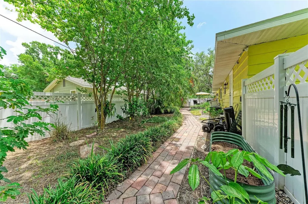 405 20th Street W Bradenton FL 34205
