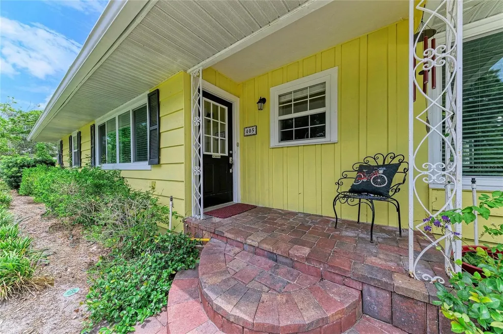 405 20th Street W Bradenton FL 34205