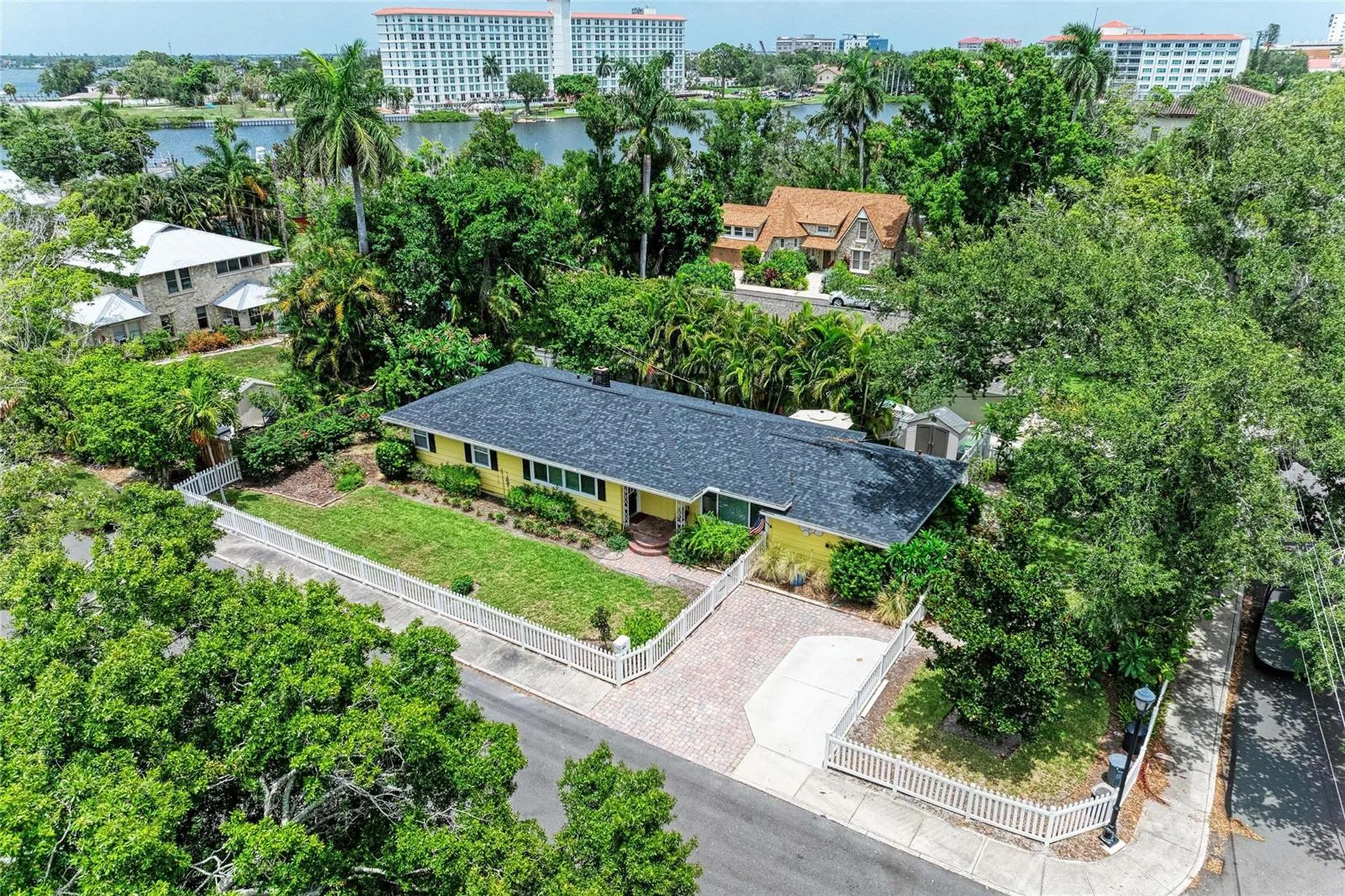 405 20th Street W Bradenton FL 34205