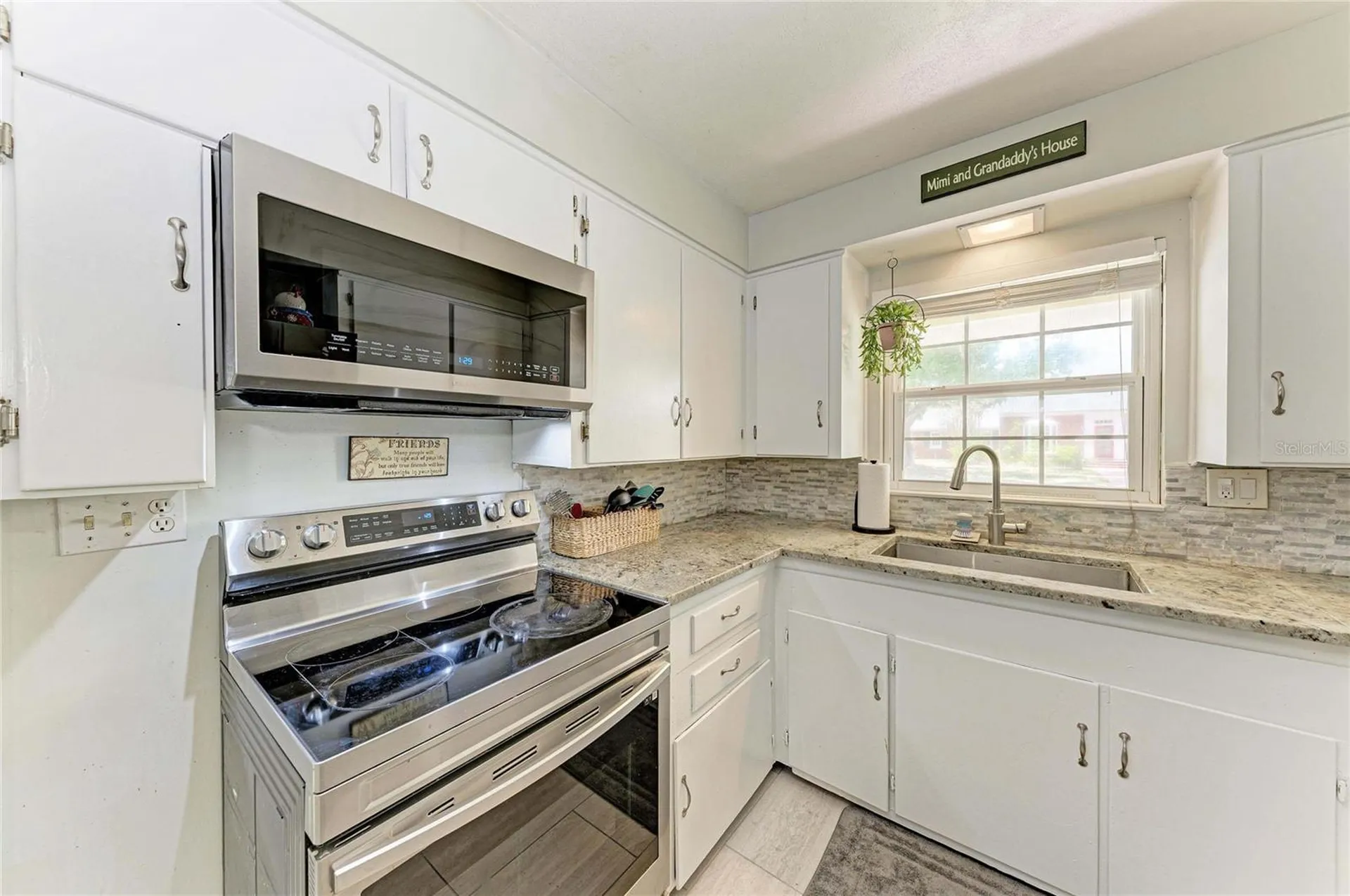 405 20th Street W Bradenton FL 34205