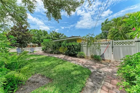 405 20th Street W Bradenton FL 34205