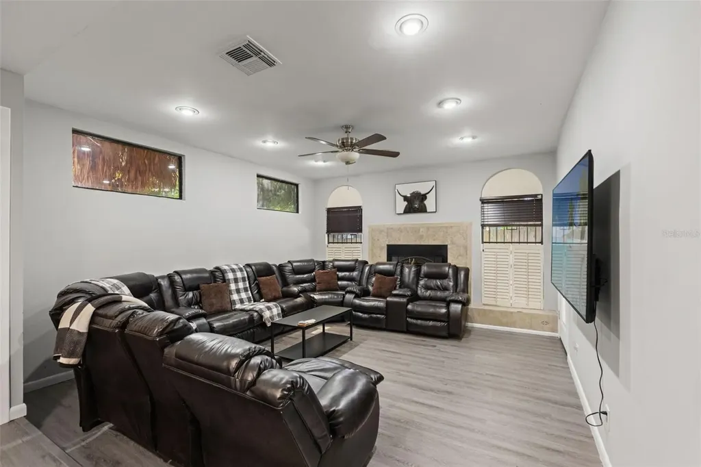 2116 W Abdella Street Tampa FL 33607