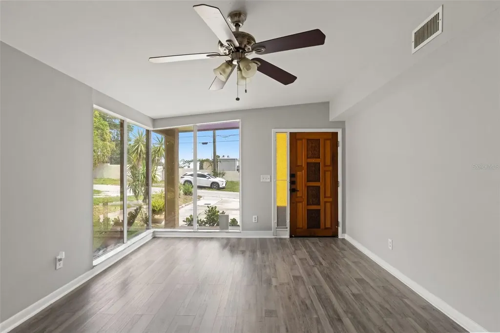 2116 W Abdella Street Tampa FL 33607