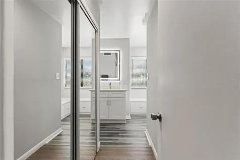 2116 W Abdella Street Tampa FL 33607
