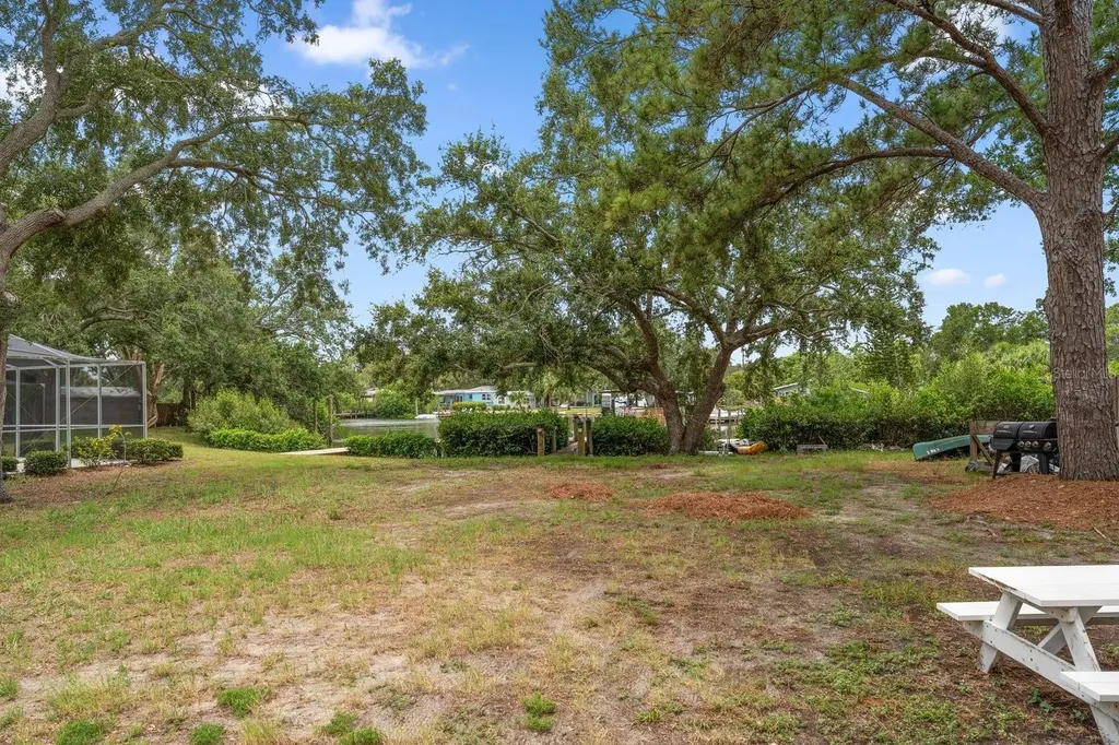 912 Seminole Boulevard Tarpon Springs FL 34689