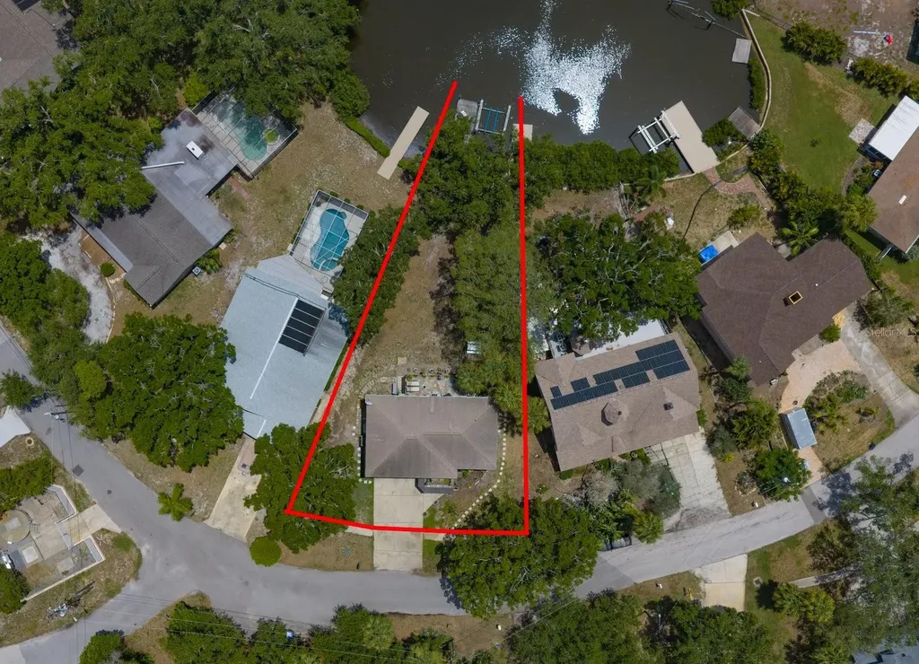 912 Seminole Boulevard Tarpon Springs FL 34689