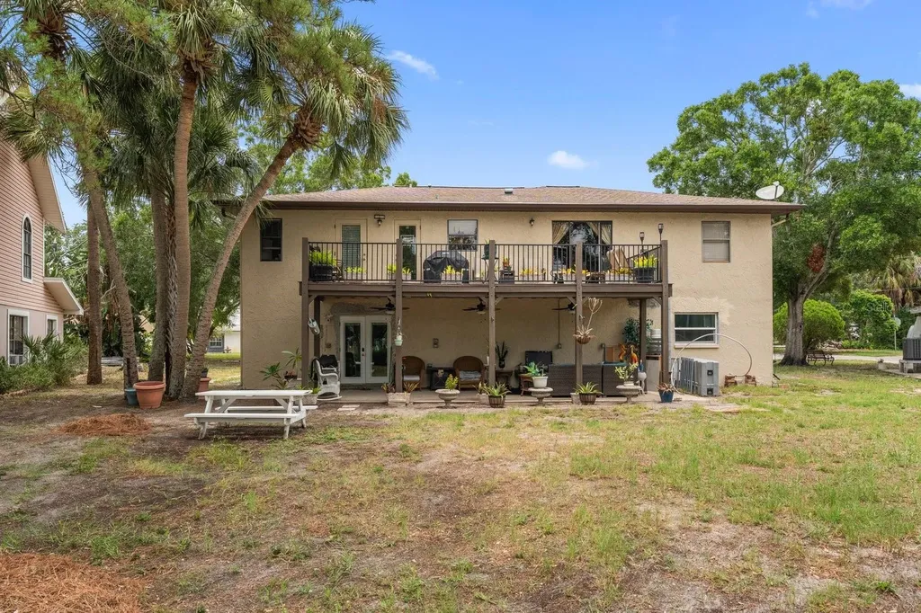 912 Seminole Boulevard Tarpon Springs FL 34689