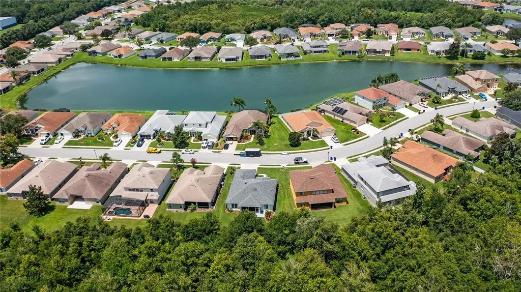 4332 Whistlewood Circle Lakeland FL 33811