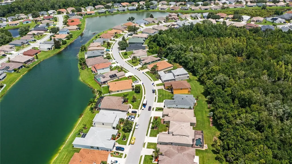 4332 Whistlewood Circle Lakeland FL 33811