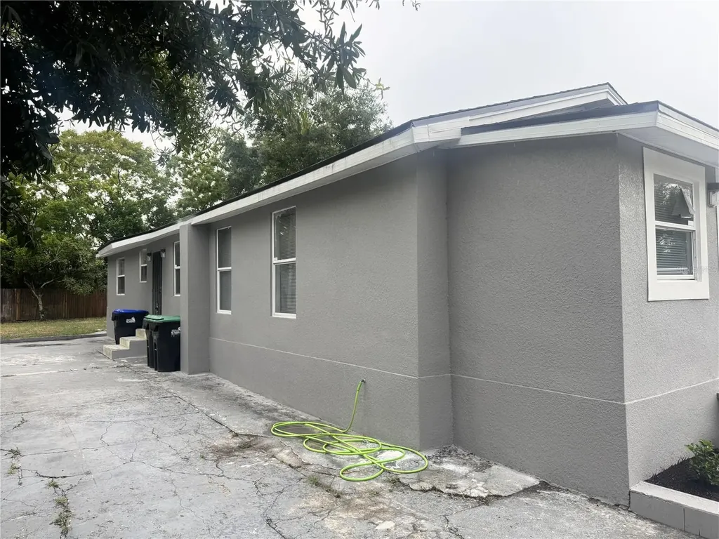 425 S Observatory Drive Orlando FL 32835