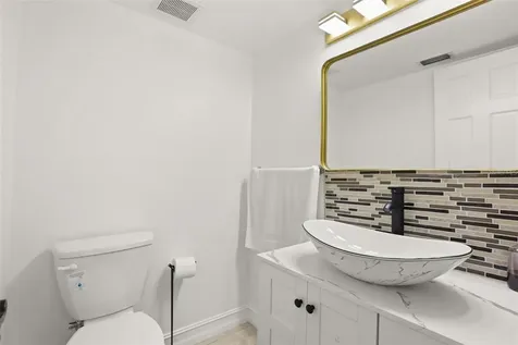 9524 Bay Vista Estates Boulevard Orlando FL 32836