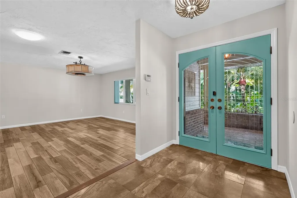 3781 Countryside Road Sarasota FL 34233