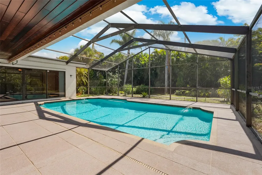 3781 Countryside Road Sarasota FL 34233