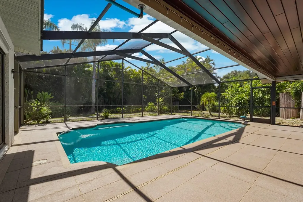 3781 Countryside Road Sarasota FL 34233
