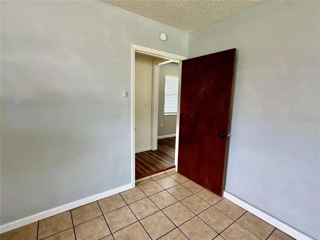8 N Hendry Avenue Fort Meade FL 33841