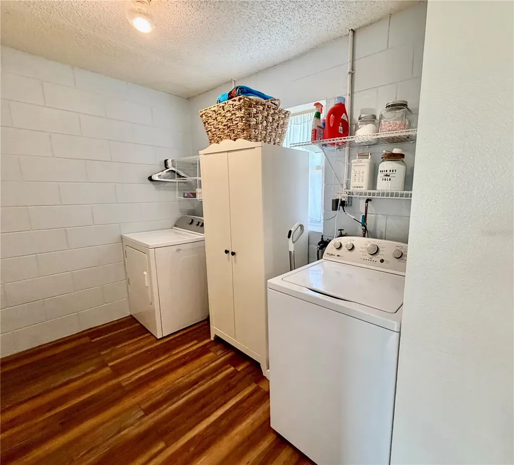 8 N Hendry Avenue Fort Meade FL 33841
