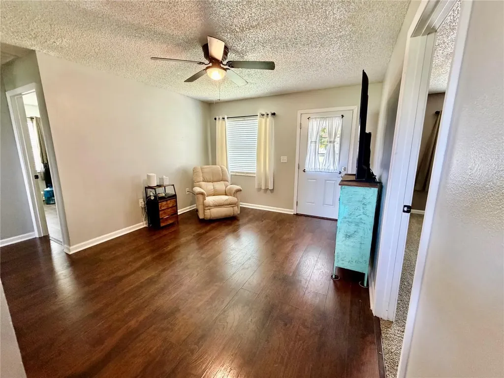 8 N Hendry Avenue Fort Meade FL 33841