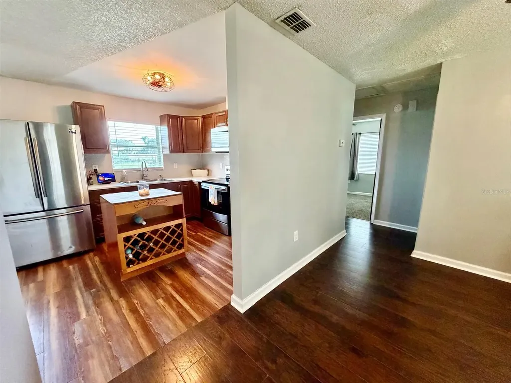 8 N Hendry Avenue Fort Meade FL 33841