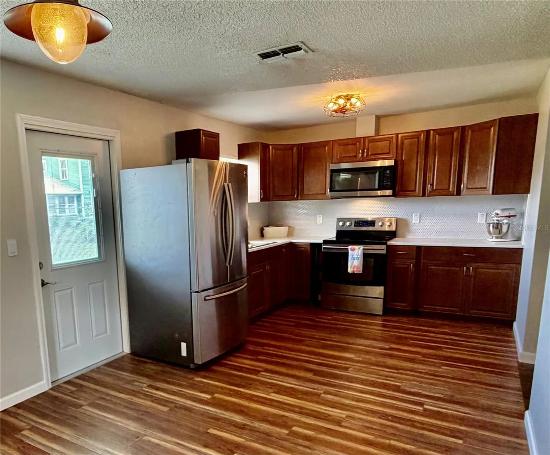 8 N Hendry Avenue Fort Meade FL 33841