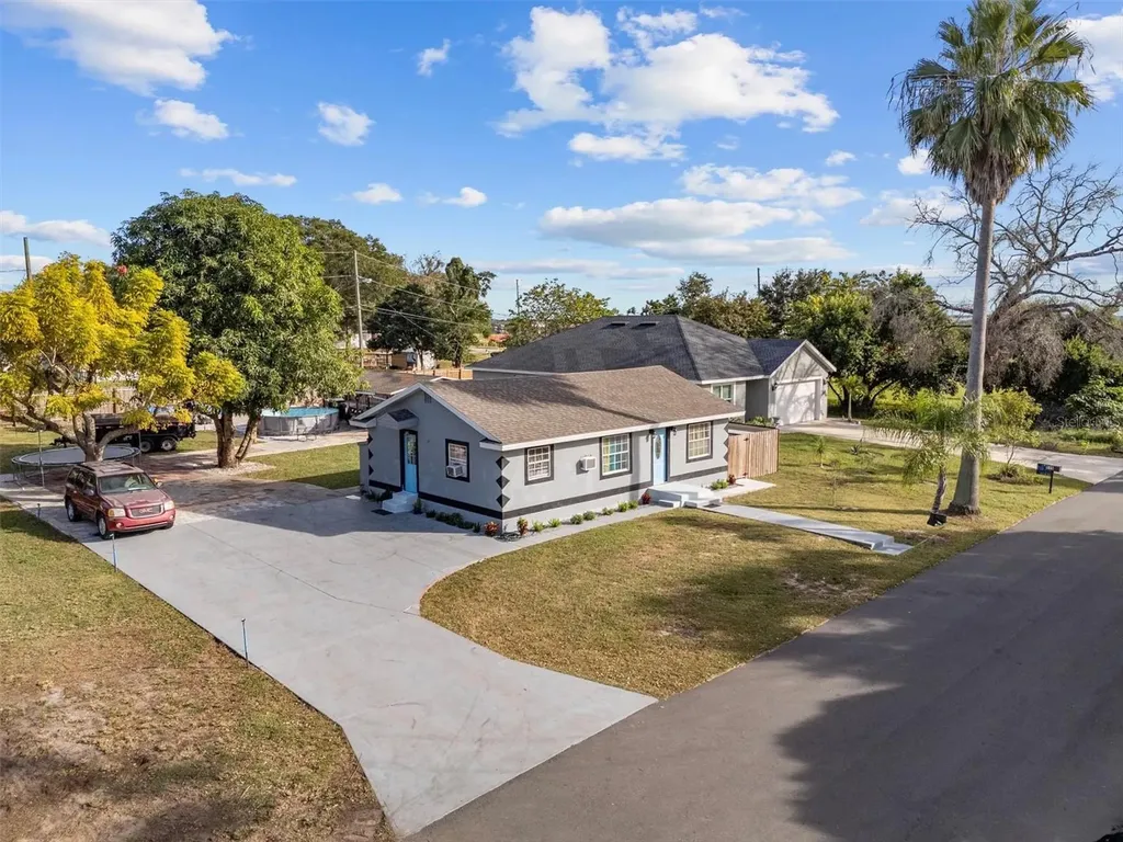 513 5th Street Dundee FL 33838