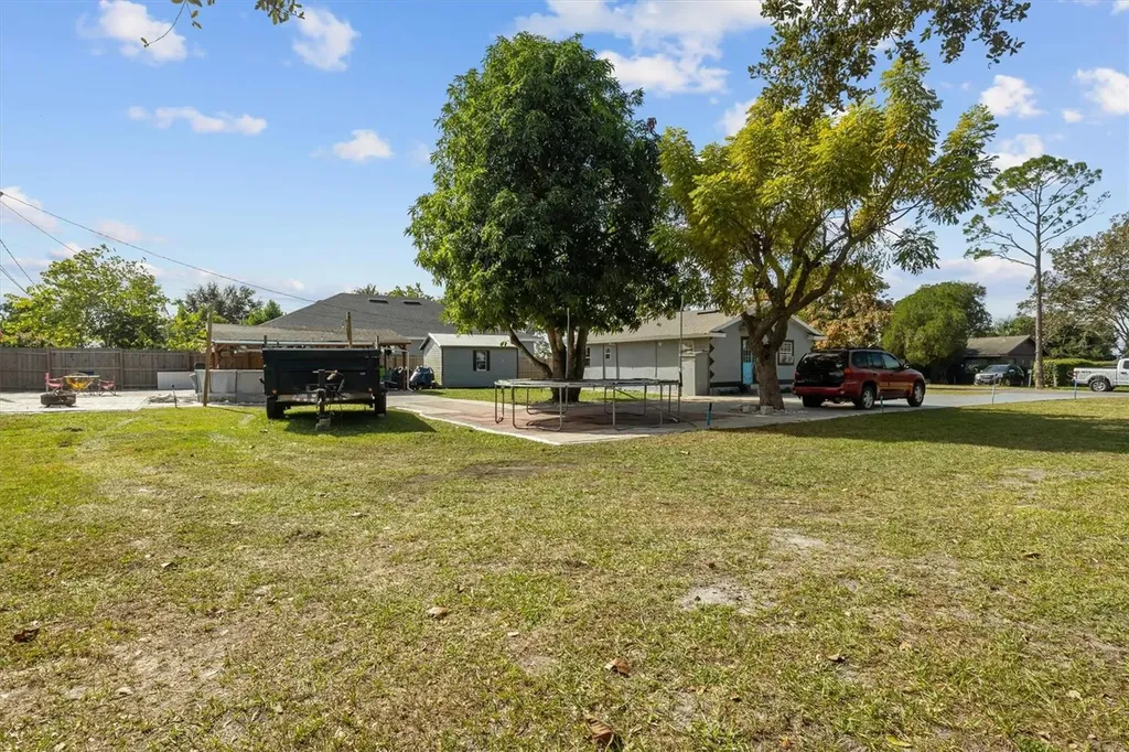 513 5th Street Dundee FL 33838