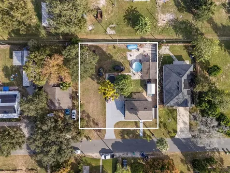 513 5th Street Dundee FL 33838